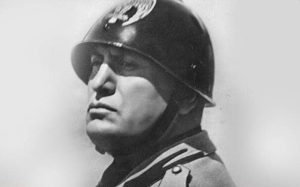 Mussolini's Return to Italy