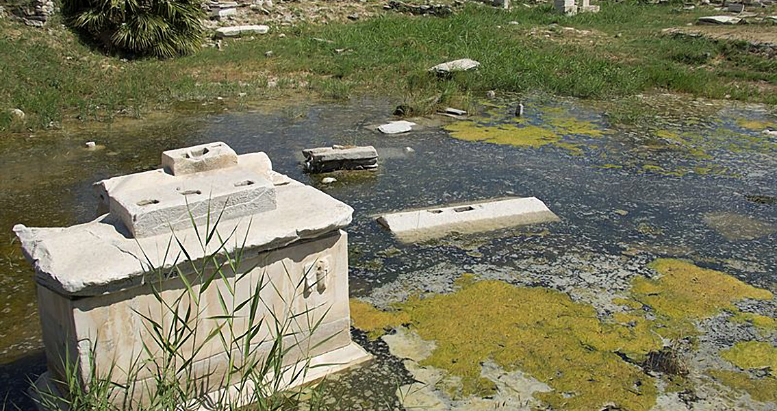 Greek Cemetery from the 8th century (3)