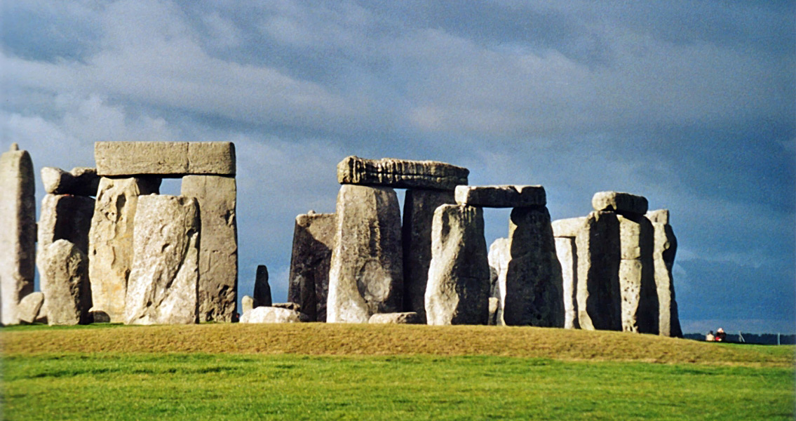 Bronze Age Skeleton Holds Secrets to Life Near Stonehenge