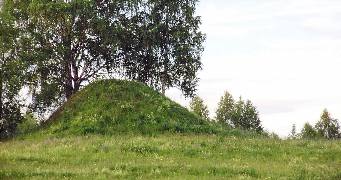 Stone Age Burial Mound Discovered in Siberia