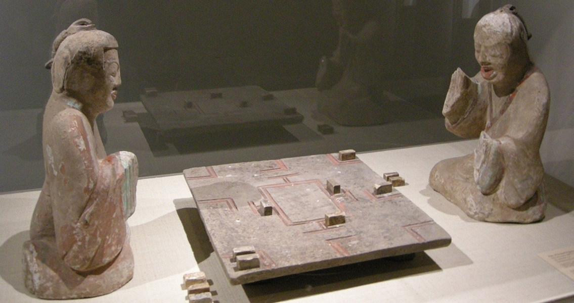 Tomb in China Yields Ancient Game Board and Pieces
