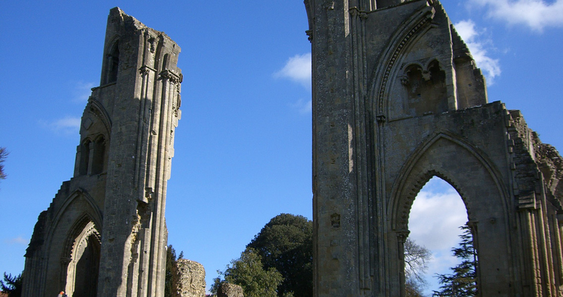 The Myths of Glastonbury Abbey Shown to Be Just Myths