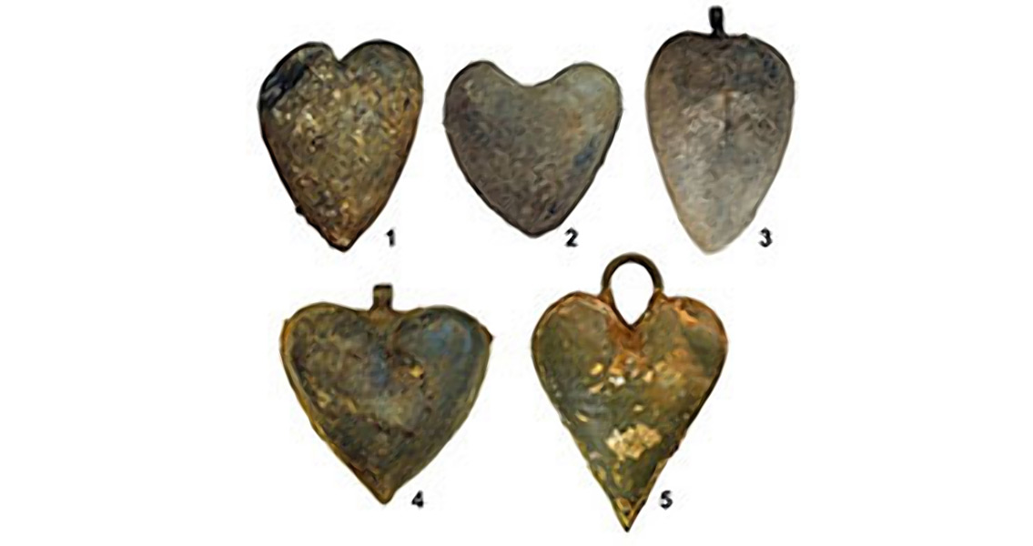 Picture of the five heart shaped urns