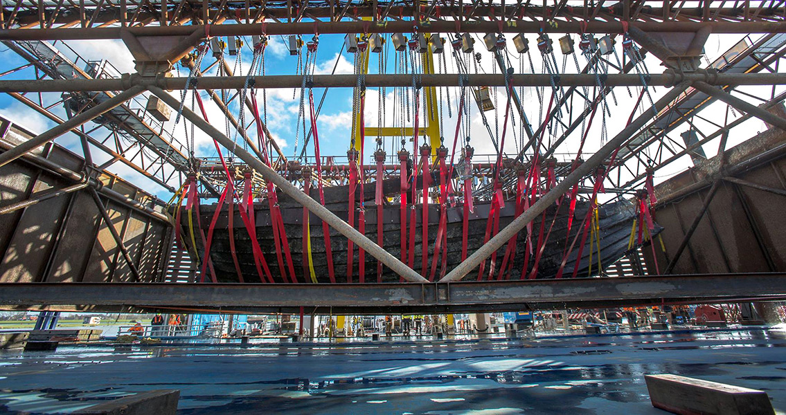 Cog ship lifted from the river