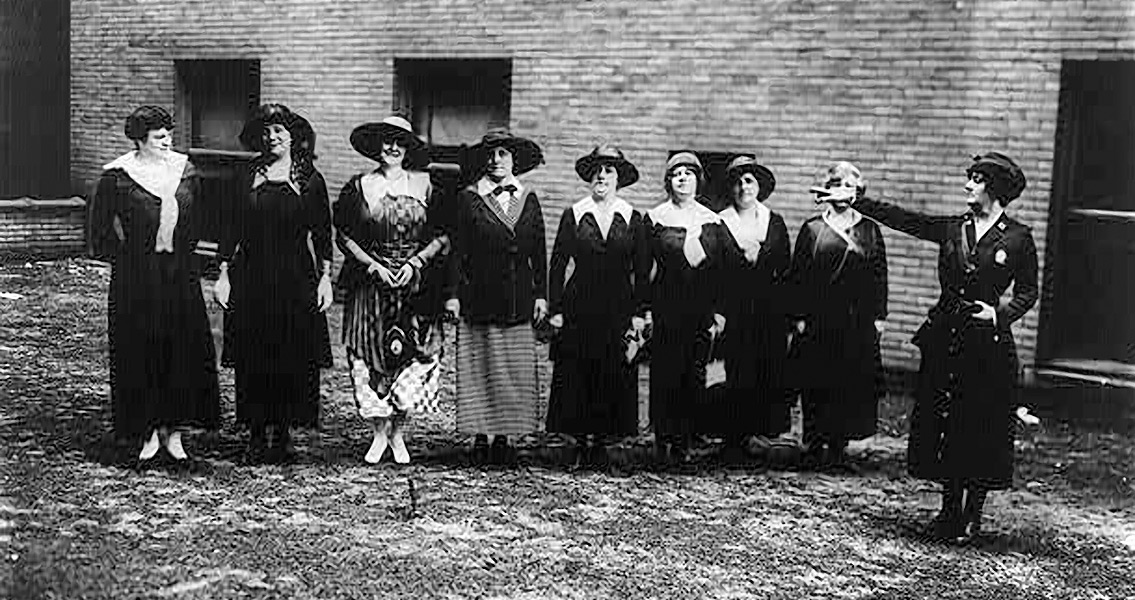 June 25 1918 Capt Edyth Totten and women police reserve