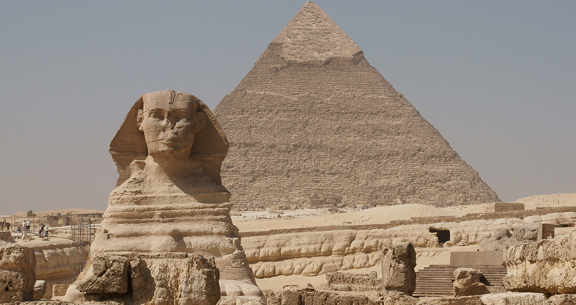 sphinx-and-the-pyramid-of-khafre-2