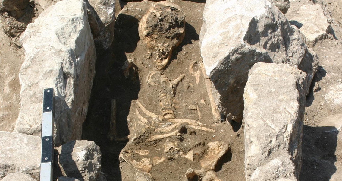 ancient-skeleton-1