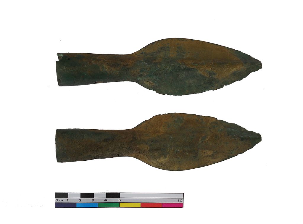 Scottish Archaeologists Find 3,000-Year-Old Spearhead