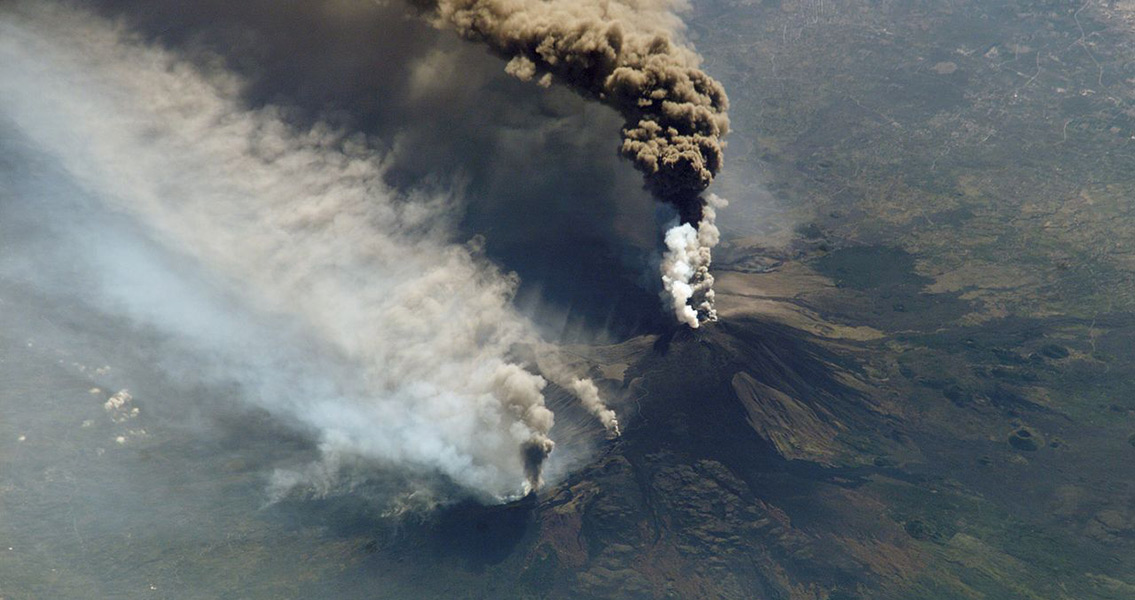Massive Volcano Eruption at Mount Etna in 1669 Kills Thousands