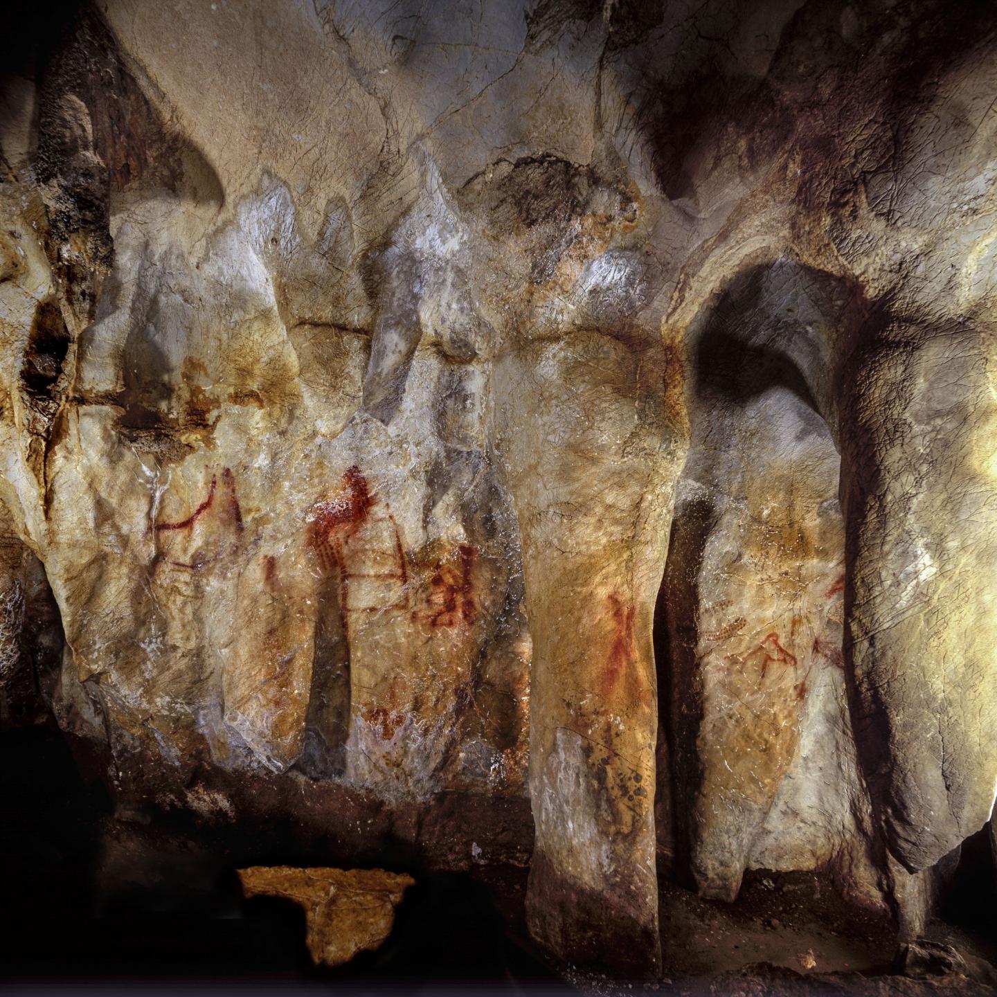 La Pasiega, Section C, Cave Wall With Paintings